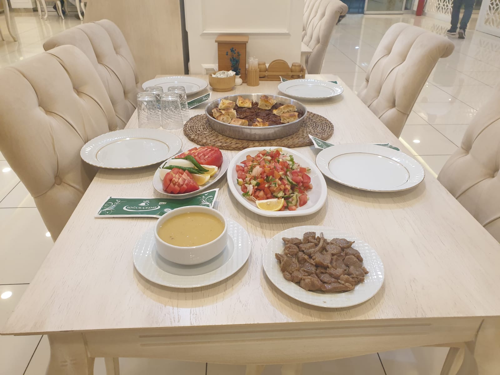 First slide [800x400]